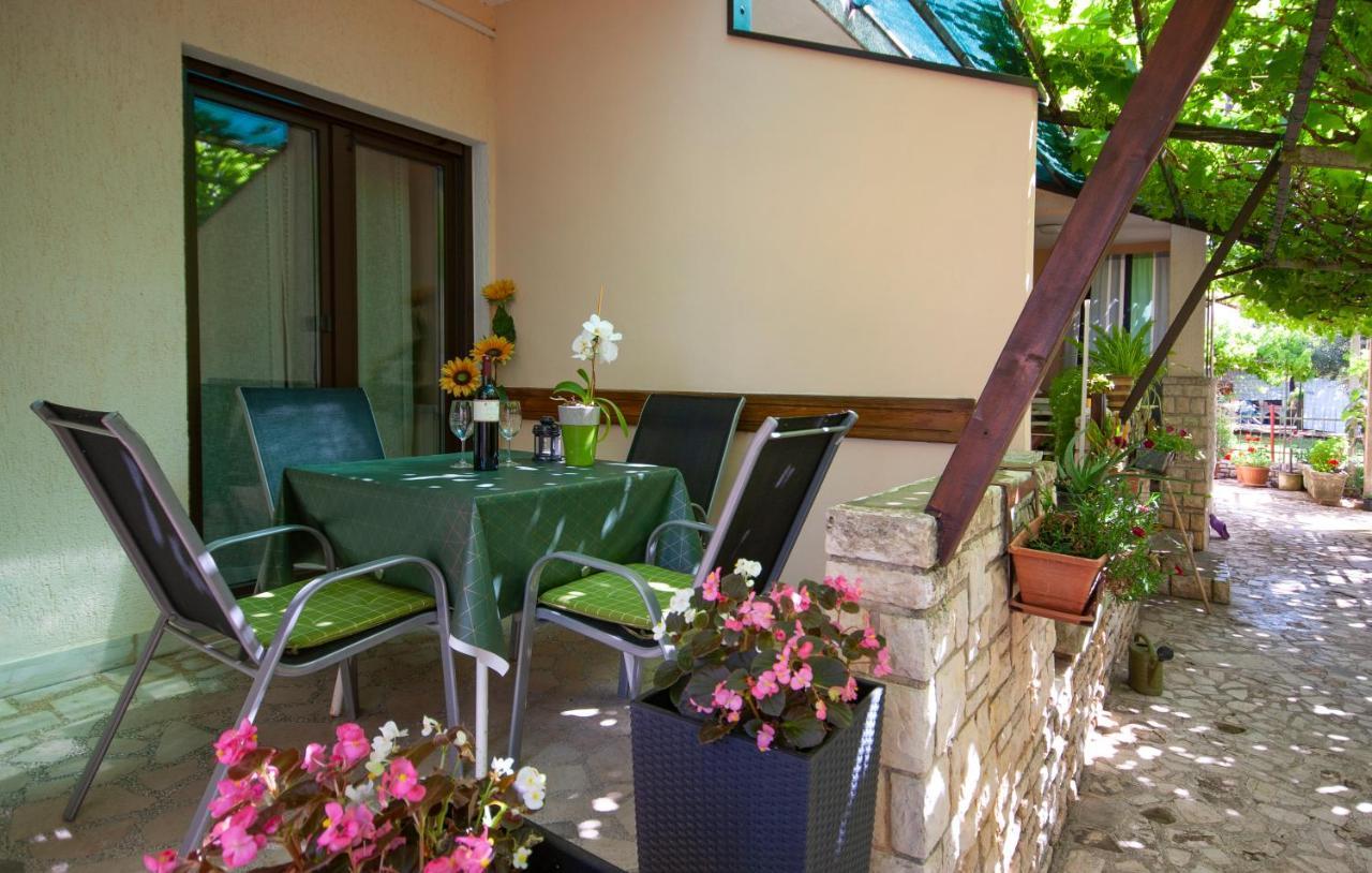 Guest House Ljubica Medulin Exterior foto