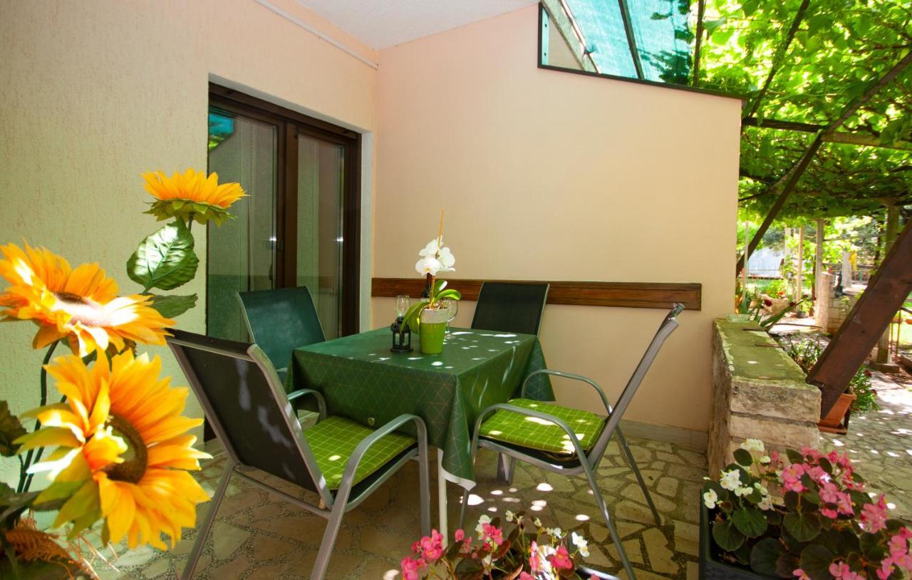 Guest House Ljubica Medulin Exterior foto