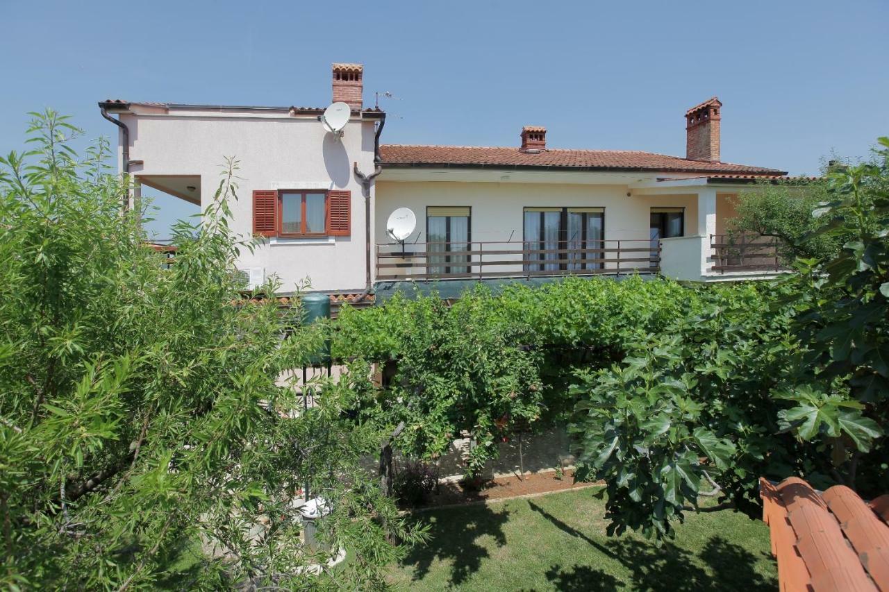 Guest House Ljubica Medulin Exterior foto