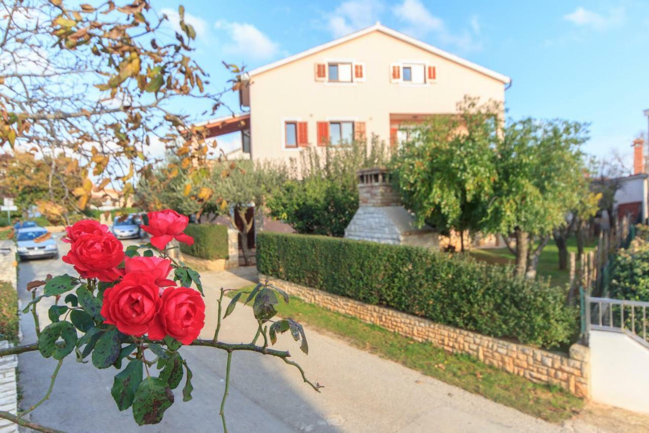 Guest House Ljubica Medulin Exterior foto